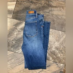 Stylish Abercrombie super skinny jeans